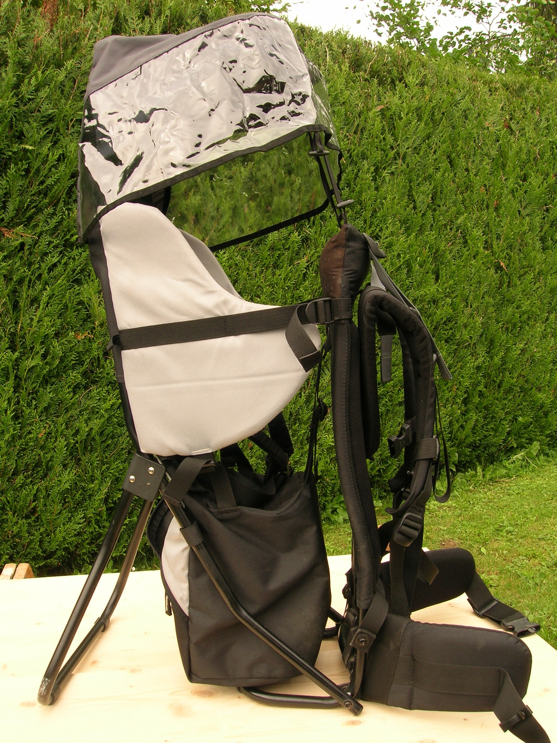 Annonce Enfants annecy porte bebe dorsal comfort kid deuter.