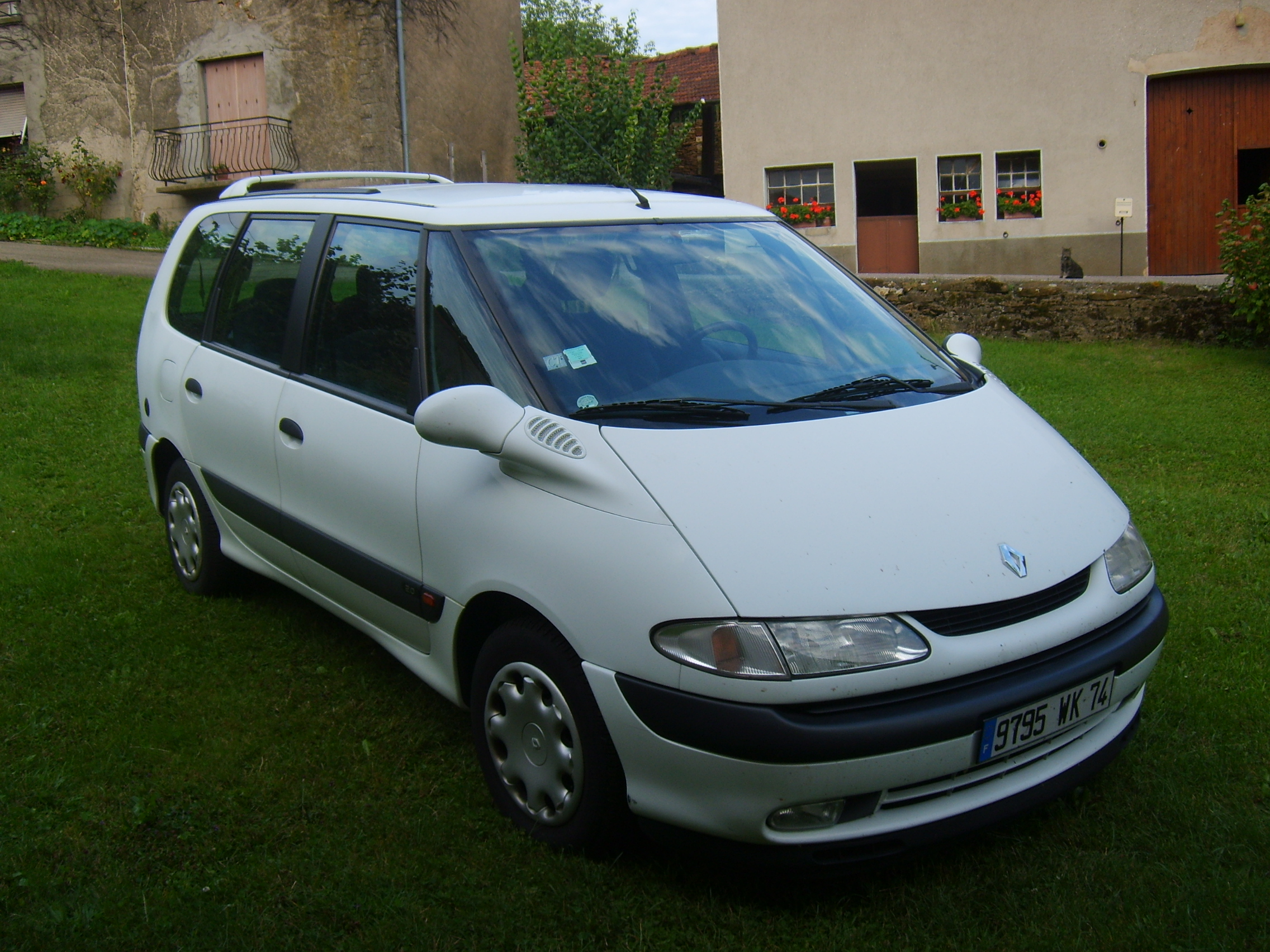 Annonce Auto annecy villaz renault espace rxe 2 00 gpl.
