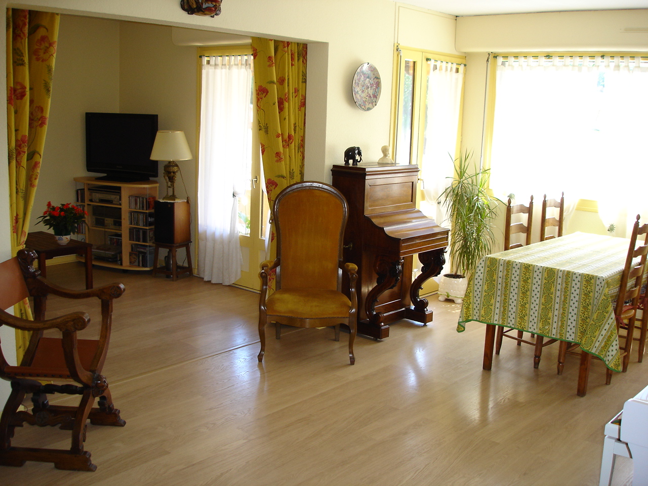 Annonce Immobilier annecy cruseilles centre part vd f3.