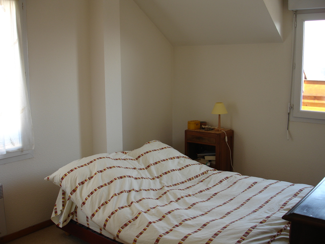 Annonce Immobilier annecy charvonnex maison mitoyenne annee 2001.