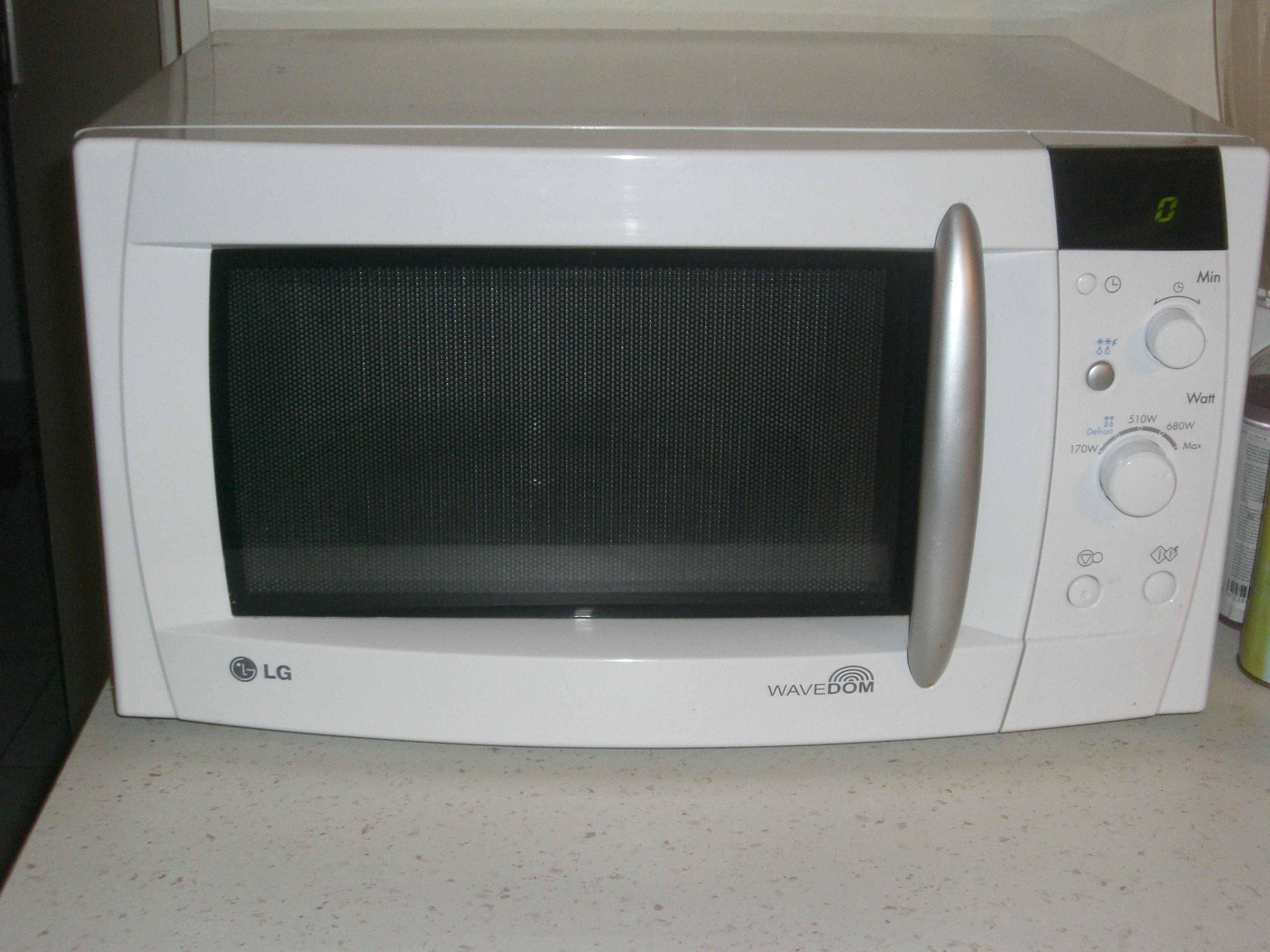 Annonce Electromenager annecy groisy vends micro ondes.