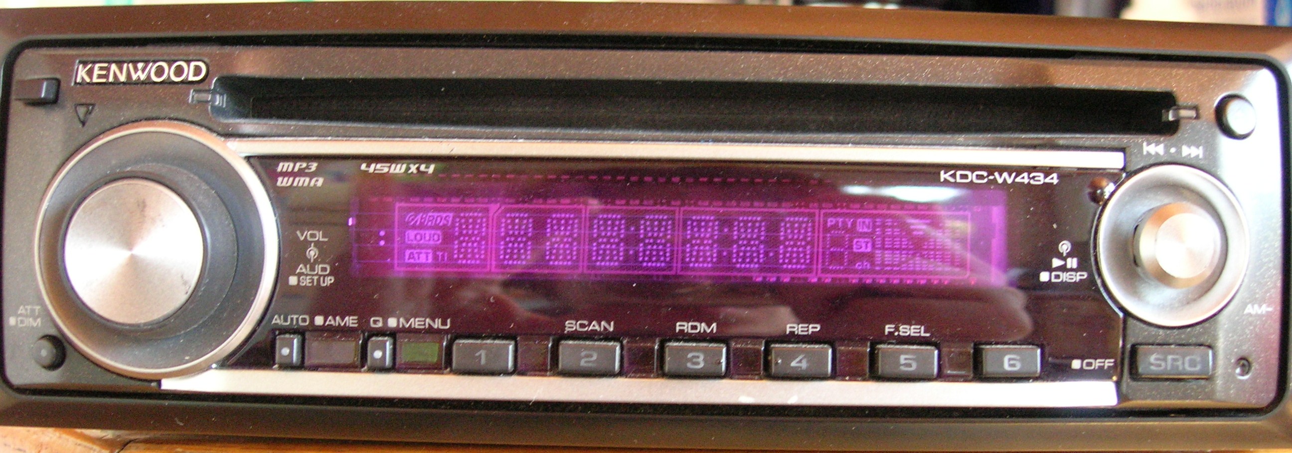 Annonce Photo HiFi TV annecy thorens gliere poste laser voiture.