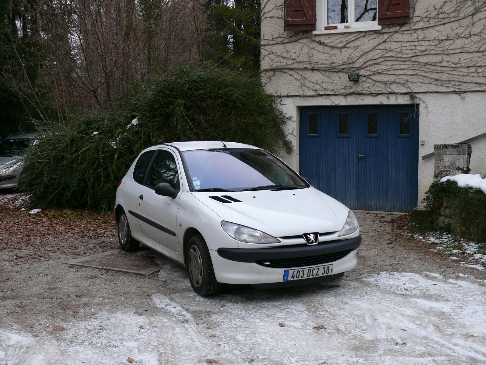 Annonce Auto annecy groisy peugeot 206 hdi 2places clim.