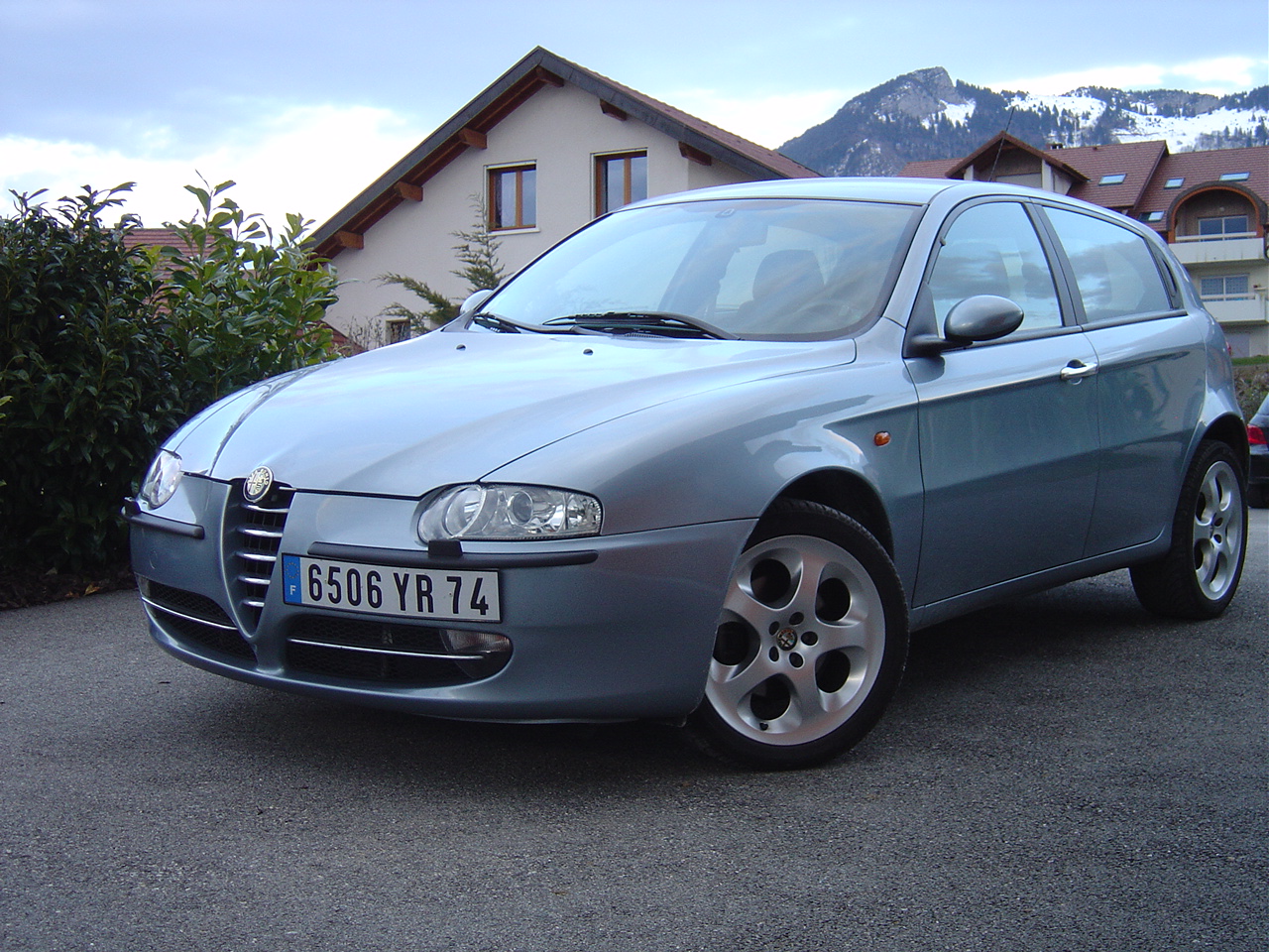 Annonce Auto annecy villaz a saisir alfa 147 cse dble empl.